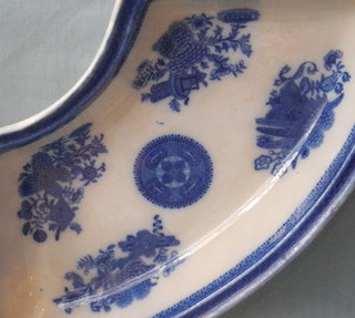 BLUE FITZHUGH  "TROPHIES" English pearlware 'crescent' dish