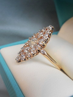 Navette-top Ring of 23 Diamonds (2.85 carats)