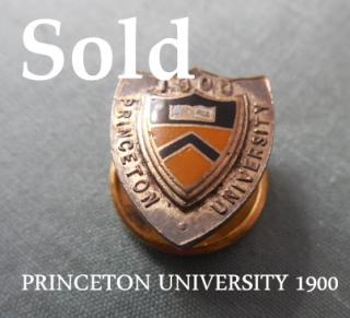 PRINCETON UNIVERSITY 1900 LAPEL BUTTON (Arthur Poe)