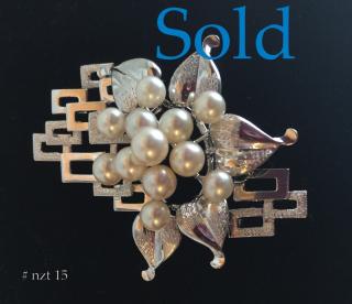 CULTURED PEARLS modernist brooch / pendant / slide