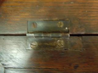 Detail, fall board hinge