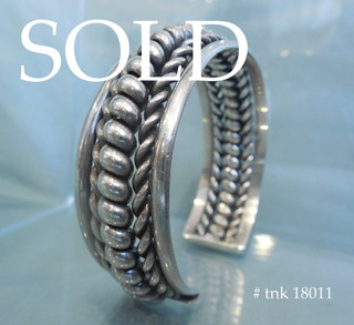 OLD TAHE  type  NAVAJO 'triple twist Cuff