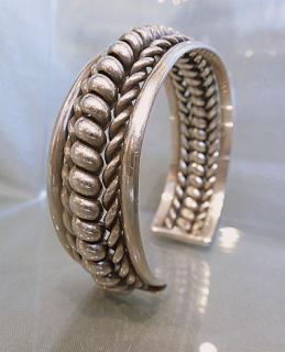 OLD TAHE type NAVAJO 'triple twist Cuff  nice "old pawn" example