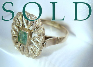 EMERALD 'Flower Petal - Hearts" Ring