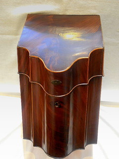 INLAID MAHOGANY KNIFE BOX, Serpentine form, George III / Regency