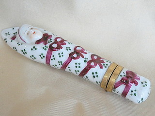 “WICKELKIND” (Swaddled Infant) Porcelain Needle Case