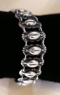 "COFFEE BEANS"   (with anthemia/palmettes)  FLEXIBLE LINE BRACELET