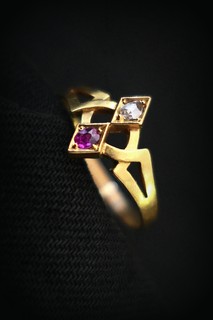 ART NOUVEAU 18k Diamond & Ruby Ring