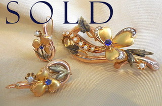 ROMANTIC ERA Early Victorian PIN & EARRINGS, circa 1840's