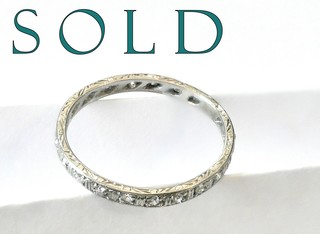 1920's ART DECO DIAMONDS IN PLATINUM band