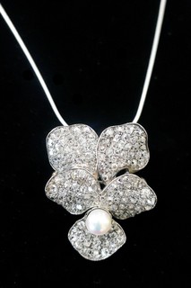 PANSY -- "Pensee" ("Thoughts"), 140 wonderful early diamonds, 3 carats