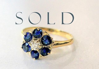 VIVID BLUE SAPPHIRES & DIAMOND Antique Cluster Ring