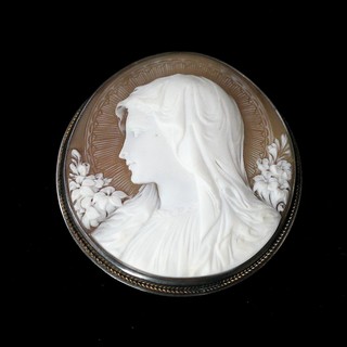 Signed Shell Cameo, by carver GIOVANNI NOTO