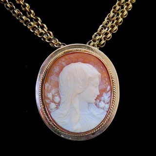 "MADONNA OF THE ROSES", 14k Gold & Shell Cameo pendant - necklace enhancer