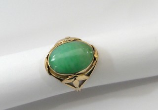 GREEN JADEITE JADE 6 CARATS Yellow Gold 14K Ring