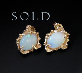 TRANSLUCENT PRECIOUS WHITE OPAL