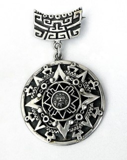 AZTEC 'CALENDAR STONE' / 'SUN STONE' BROOCH