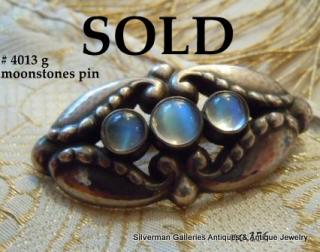 THREE MOONSTONES Art Nouveau Oval Openwork nature-themes Brooch