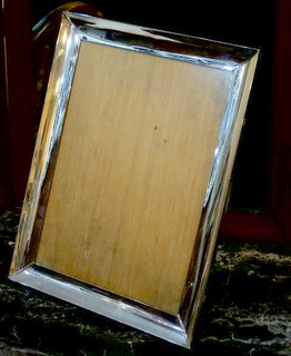 "Le Trianon Habana" Sterling Silver large easel-back photo frame